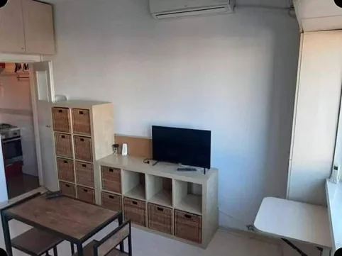 Universitate, Rond, metrou,