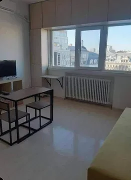 Universitate, Rond, metrou,